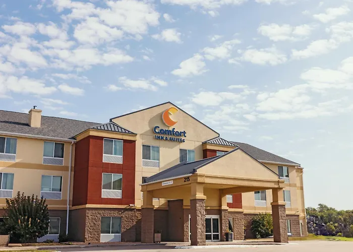 Comfort Inn & Suites - Des Moines