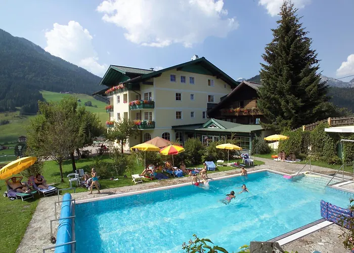 Wohlfühlresort und Feriengut Martinerhof Sankt Martin am Tennengebirge
