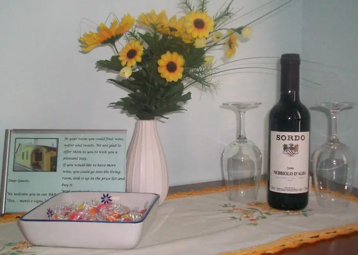 Bed and Breakfast Tra... Monti E Vigne La Morra