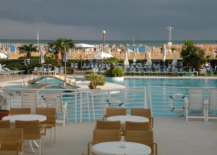 Majestic Beach Hotel & Wellness
