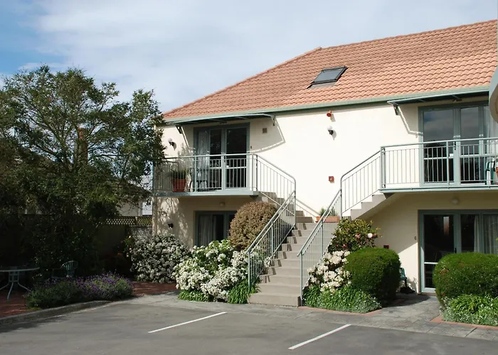 Alcala Motor Lodge