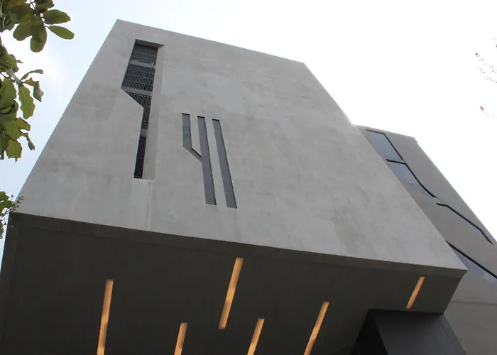 Nine Forty One Hotel