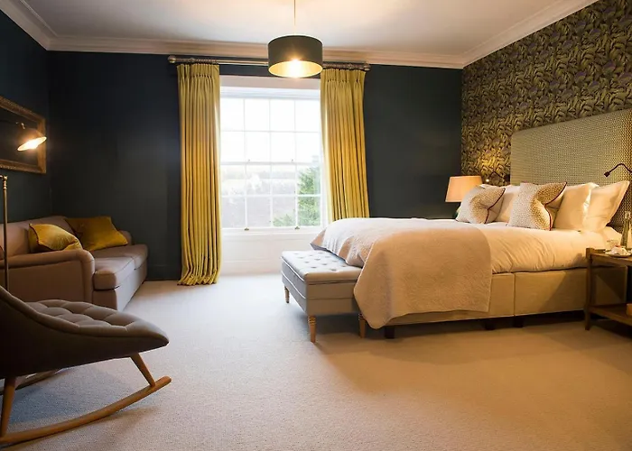 Purchases Restaurant & Accommodation