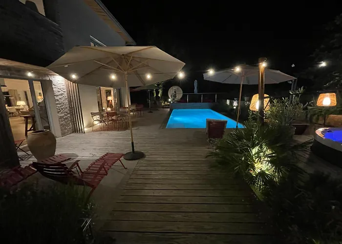 Maison d'Hôtes de Charme Le Clos de la Fontaine Piscine&SPA