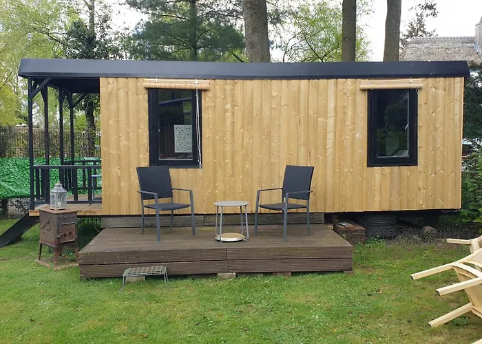 Pipowagen Bed bij Bos Hotel Putten