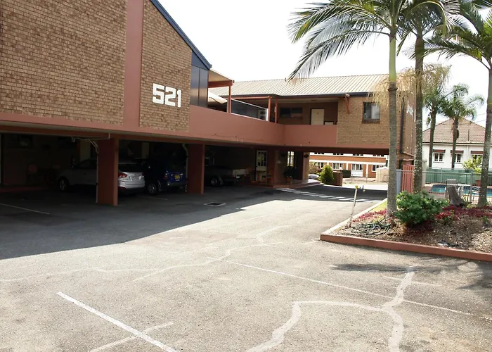 Lancaster Court Motel