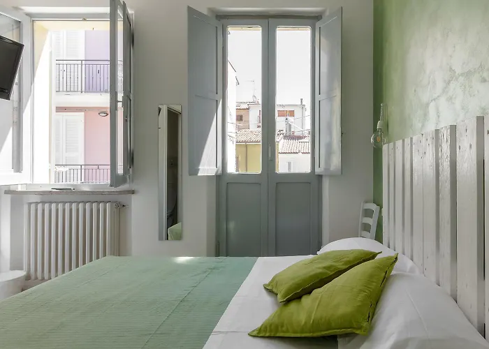 Al Borgo Marinaro Guest House