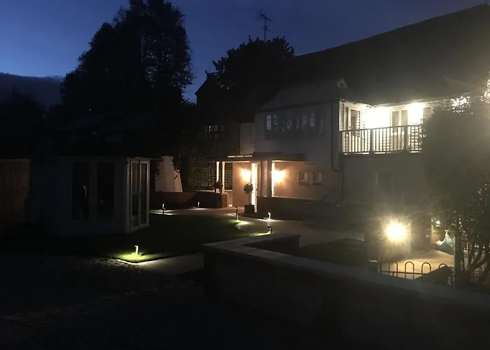 Thames Edge Rooms