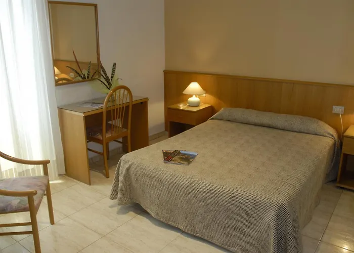 Hotel Canet Castello  D'Empuries