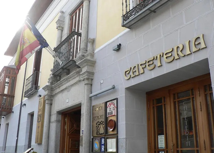 Posada Real Los Cinco Linajes