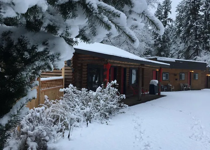 Overlook Inn & Cabins
