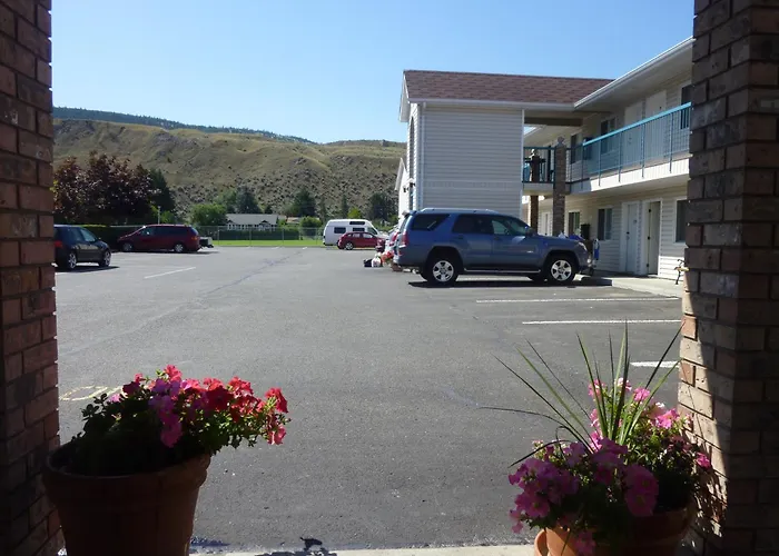 Ranchland Inn