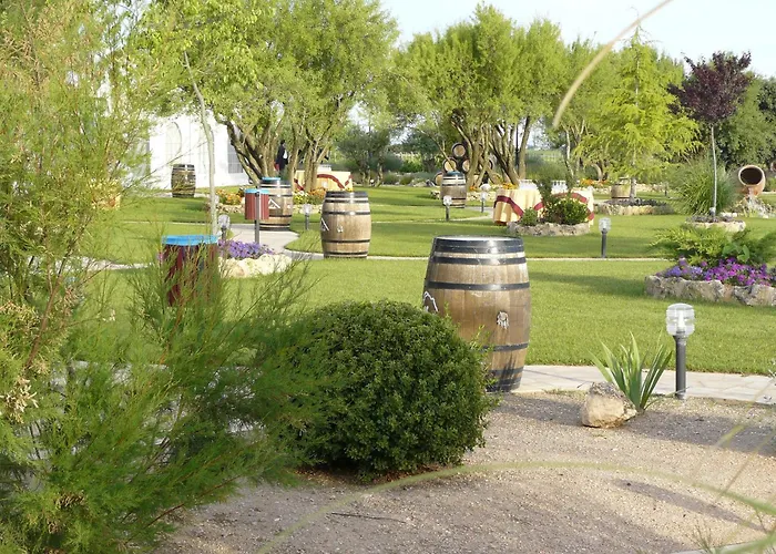 Hotel Encinar Bungalows-Restaurante Pedro Muñoz