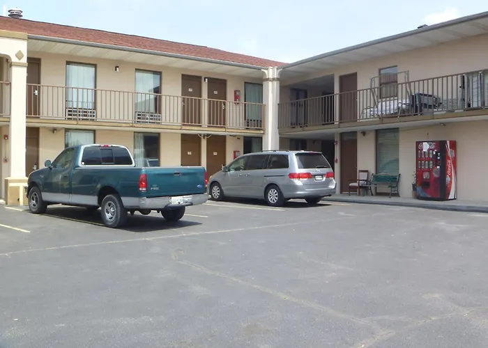 Parkway Inn