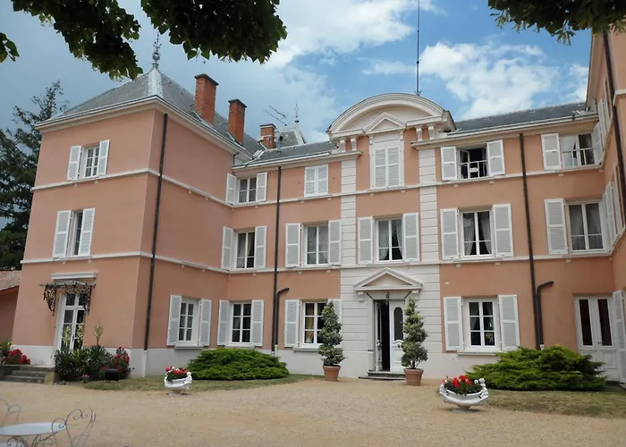 Chateau de la Chapelle des Bois