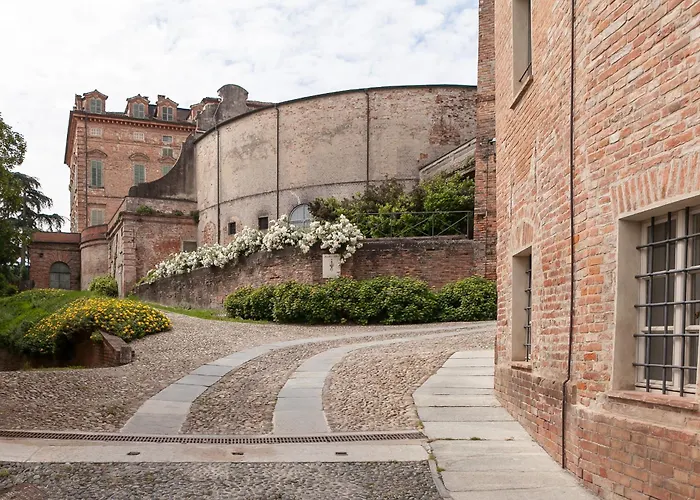 Marchesi Alfieri - Cantine E Ospitalita