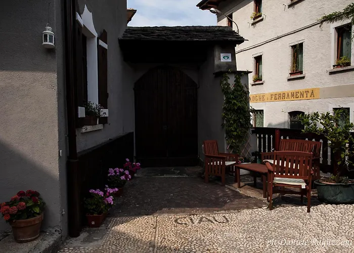 La Corte di Alzo
