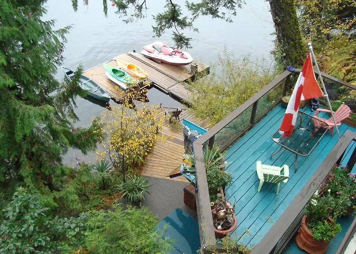 Long Lake Waterfront Bed And Breakfast