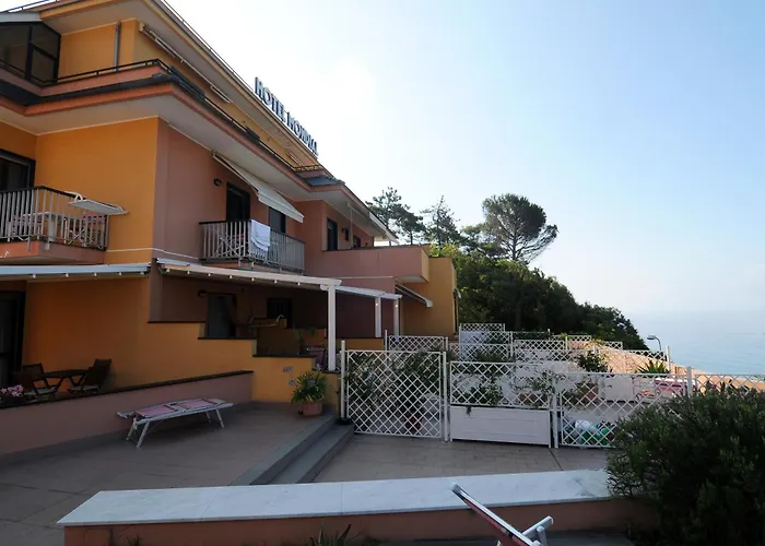 Hotel Residence Mondial Moneglia