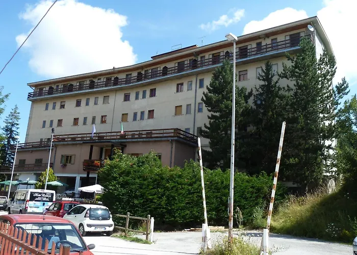 Hotel Caldora Rocca di Mezzo