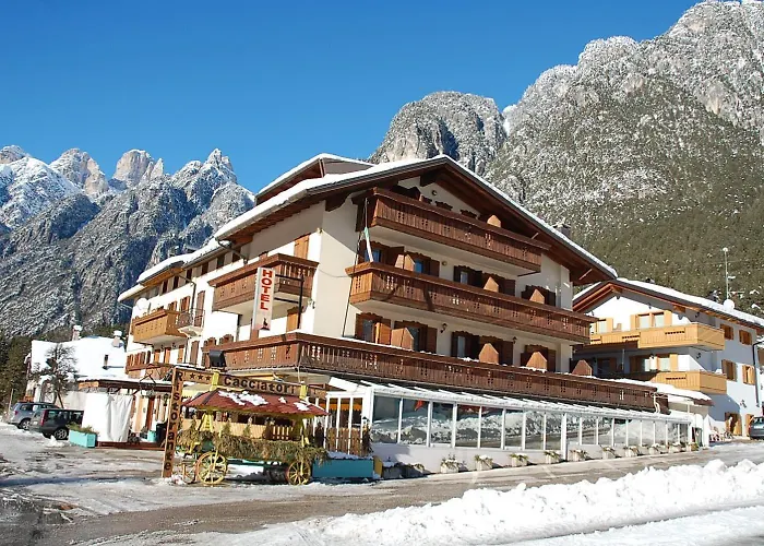 Albergo Ristorante Cacciatori