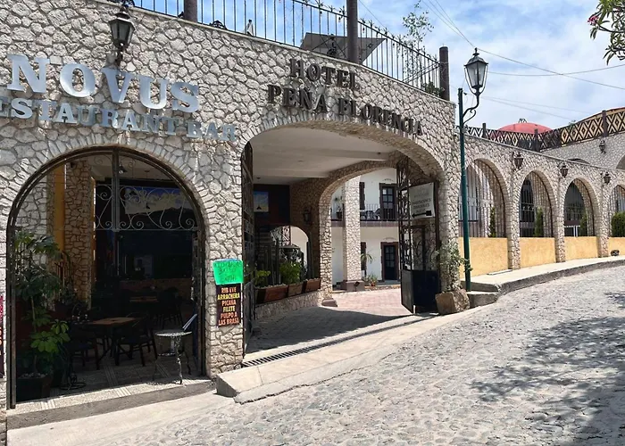 Hotel Peña Florencia Bernal