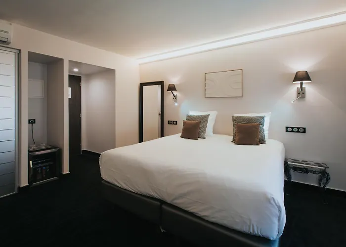 Hotel Henry II Beaune Centre