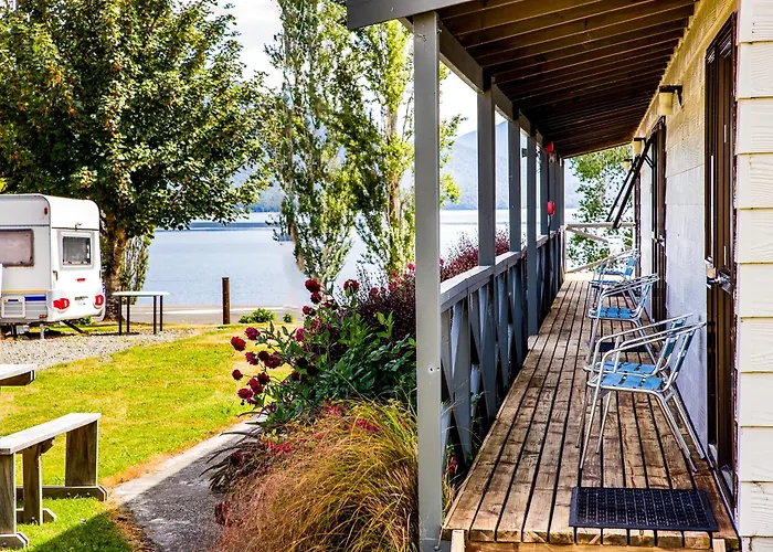 Te Anau Lakeview Holiday Park & Motels