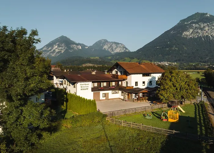 Gasthof Pension Knapp Strass im Zillertal