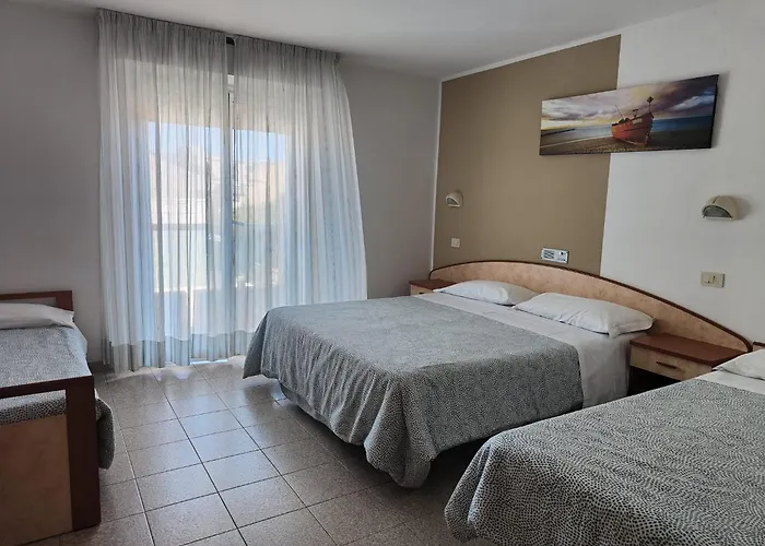 Hotel Villa Lina Angolo Viale Dante Riccione