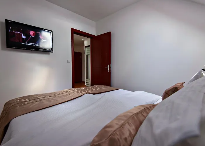 Hotel Iris