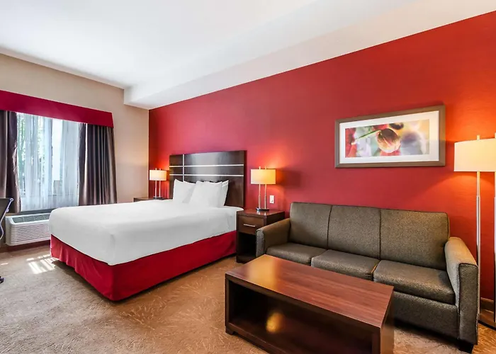 Best Western Plus Kindersley Hotel