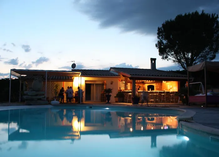 Le Domaine De Charline De 1 A 35 Personnes