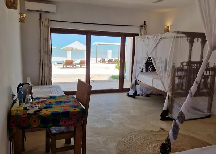 Uroa Zanzibar Vera Beach Hotel By Moonshine