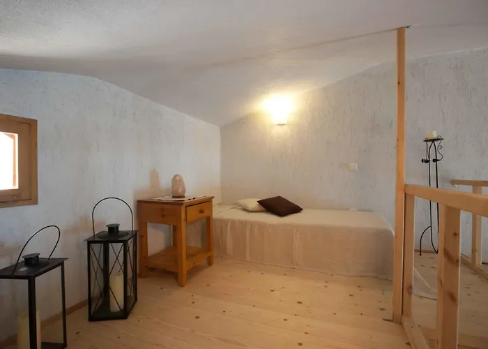 Grekis Beach Hotel And Apartments