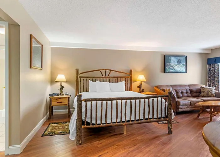 Black Bear Inn, An Ascend Collection