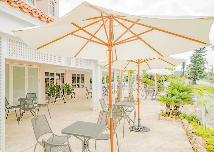 Hotel Breezebay Marina
