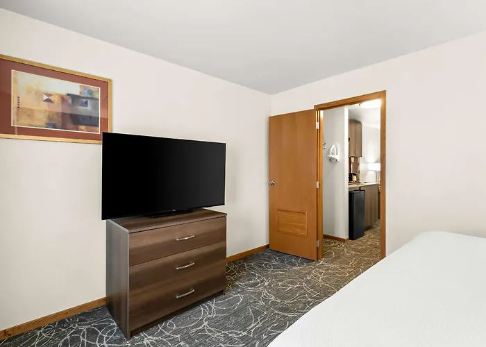 Best Western West Towne Suites Madison