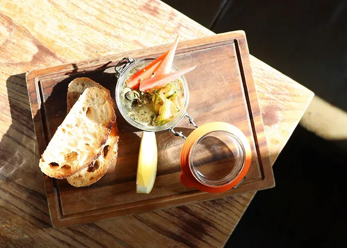 The Porterhouse Grill & Rooms