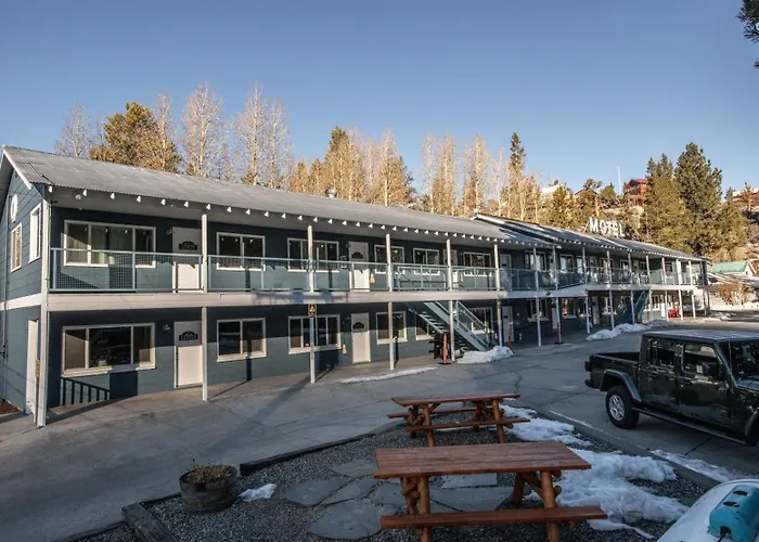 Gull Lake Lodge