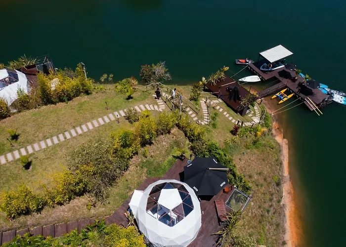 Domus Glamping Guatapé