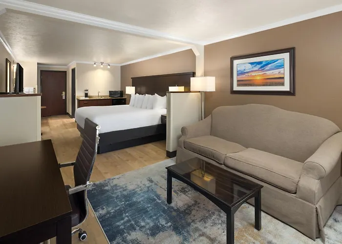 Ramada By Wyndham Moses Lake