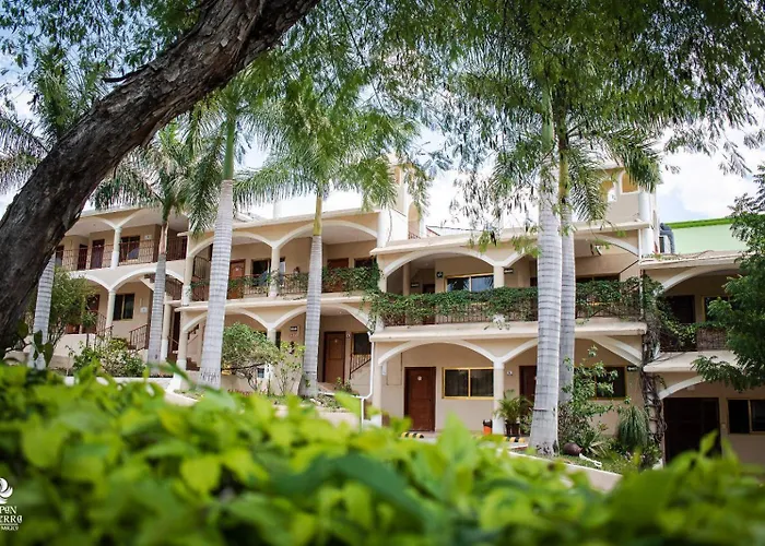 Y Restaurante Villas Del Sol