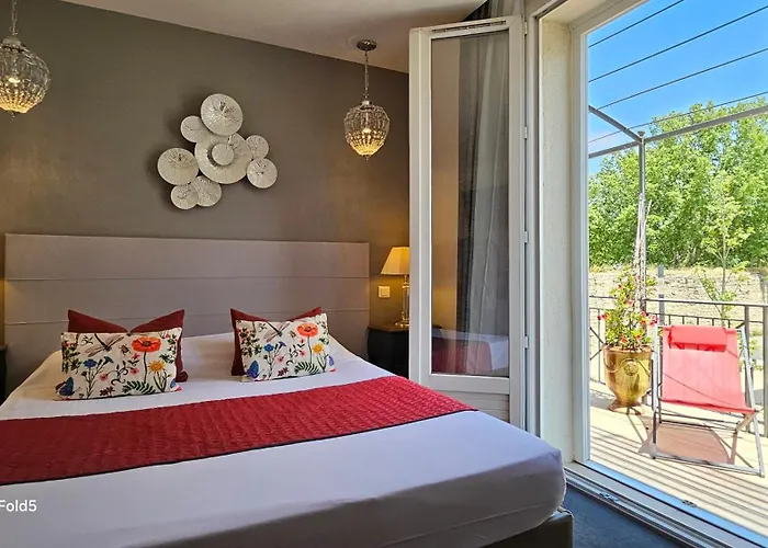 Brit Hotel Acacias