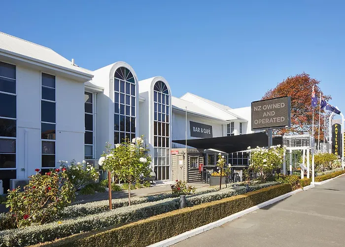 Pavilions Hotel