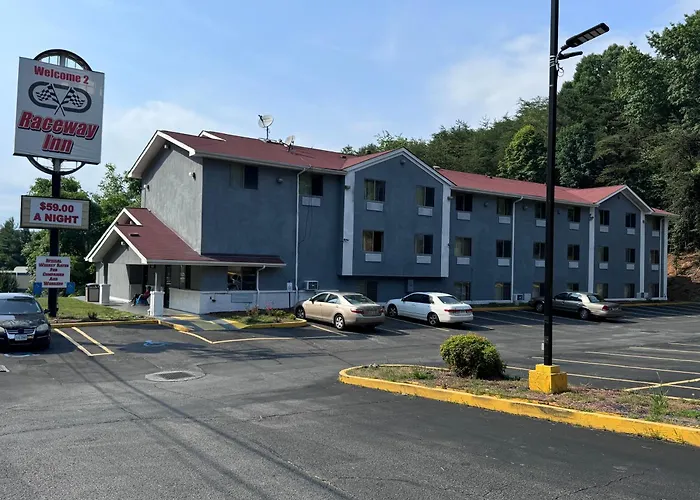 Raceway Inn