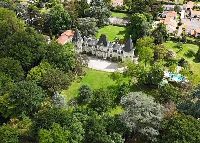 Chambres d'Hôtes Château du Bois de La Noe