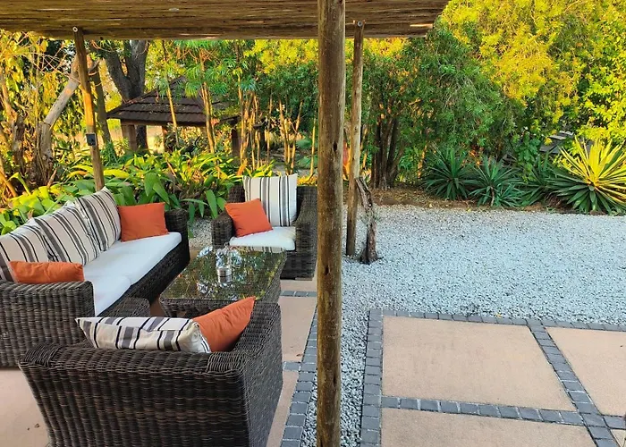 Abangane Guest Lodge