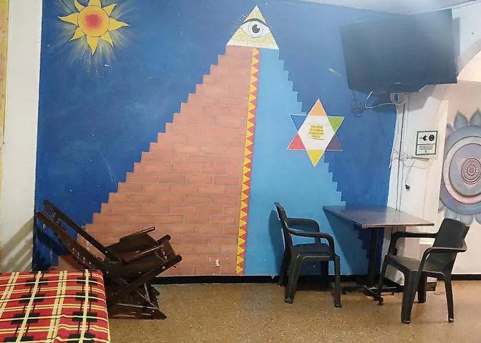 Casa Amarilla Hostel - Cali