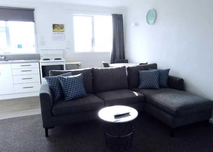 554 Moana Court Motel